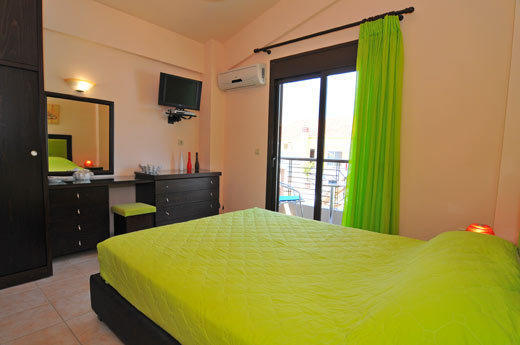 Golden Sunrise Apartments Chrisi Ammoudia Zimmer foto